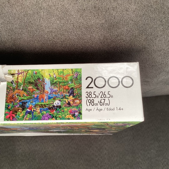2000pc Puzzle- missing 3pcs - Picture 4 of 5